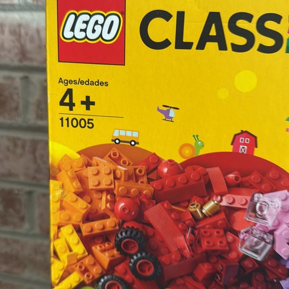 Lego 900 piece set new in box assorted - Picture 3 of 9